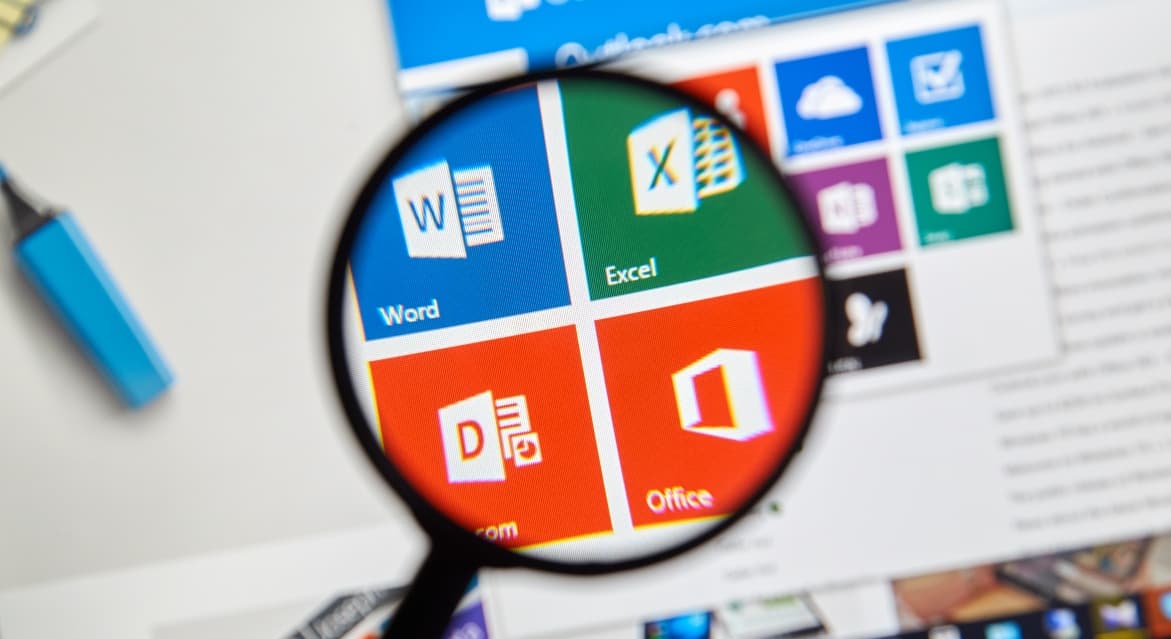 Retrieving Data. Wait A Few Seconds and Try to Cut or Copy Again [Fix