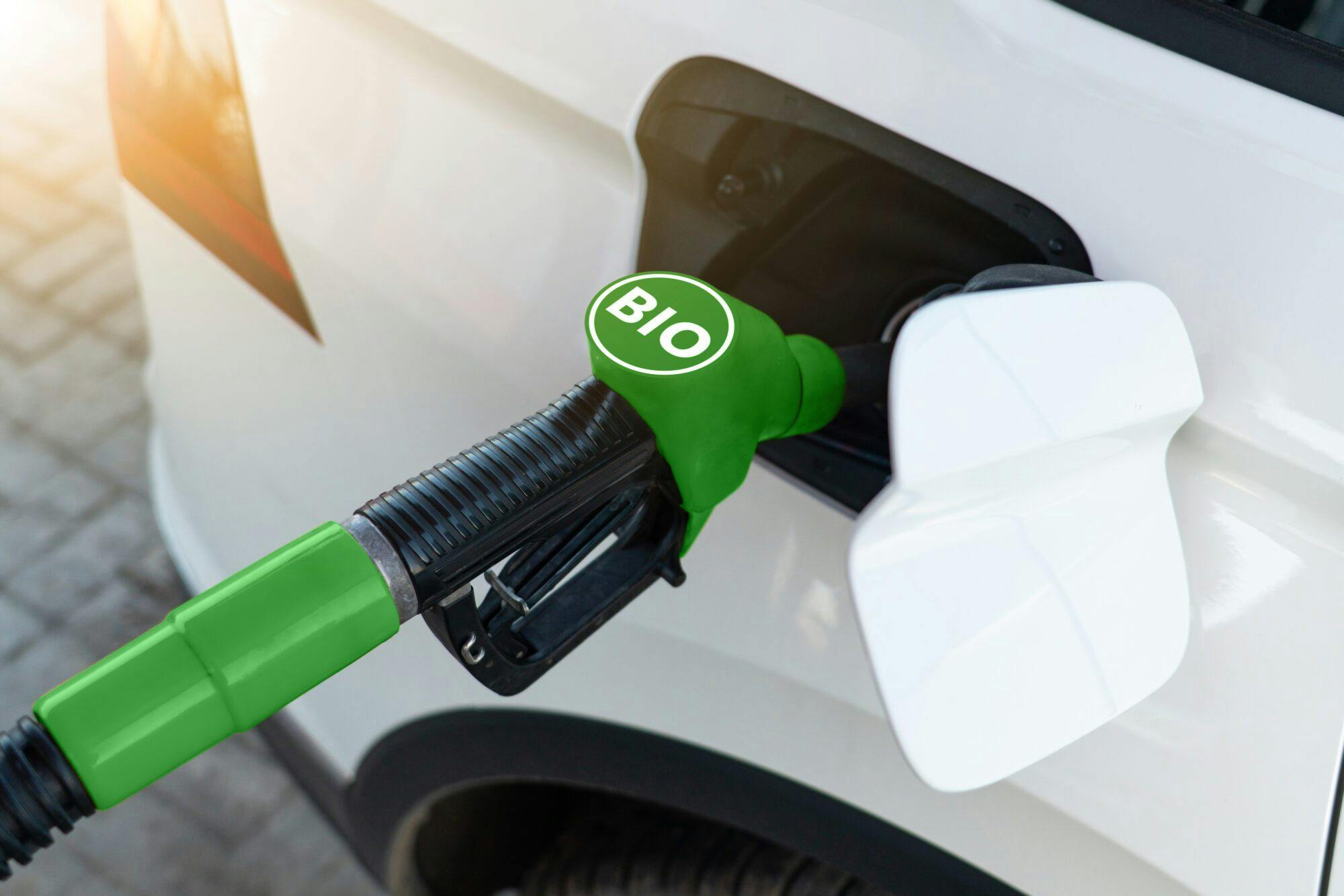 New Study Reveals Economic & Climate Benefits of Plug-in Hybrid Flex Fuel Vehicle