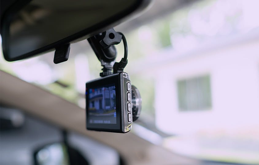 Driving Smart: Tips to Introduce Dash Cams to Your Employees