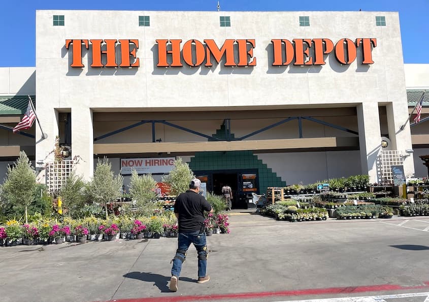 Home Depot Adjusts 2024 Outlook Amid Economic Uncertainty