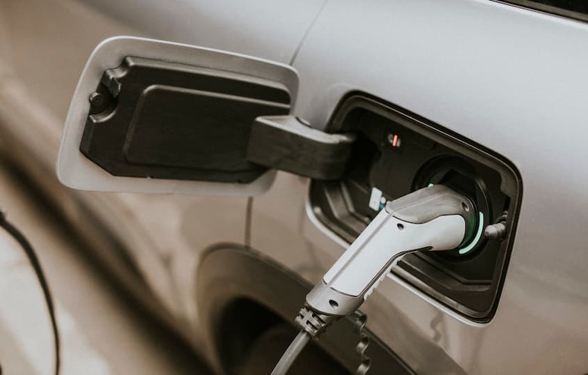 Addressing EV Charger Challenges: Insights from ChargerHelp!’s Annual Report