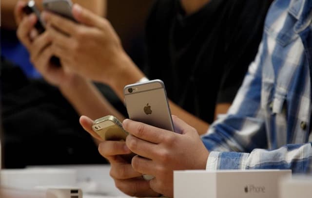 Apple Faces Privacy Lawsuit Over Data Collection Practices